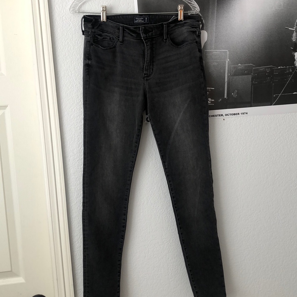 Brand new Abercrombie and Fitch grey jeans